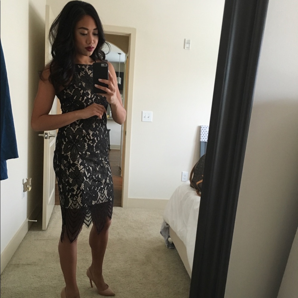 Black lace forever 21 midi dress